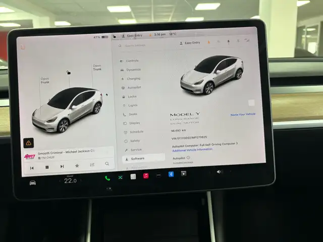 2021 Tesla Model Y Long Range AWD - Photo 19
