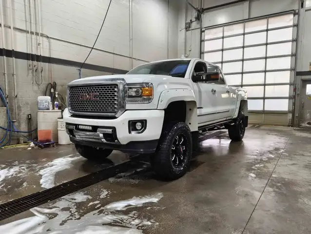 2015 GMC Sierra 2500HD Denali Z71 - Photo 4