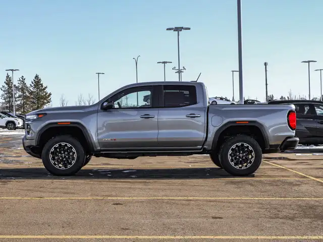 2026 GMC Canyon AT4 - Photo 5