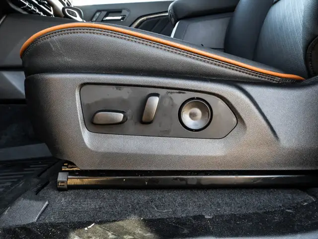 2026 GMC Canyon AT4 - Photo 20