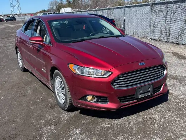 2014 FORD FUSION HYBRID TITANIUM | CLEAN CARFAX | LOADED - Photo 4