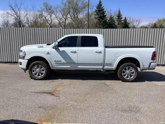 2023 Ram 2500 Limited Crew Cab 6'4 Box 4x4 | No Accidents - Photo 2