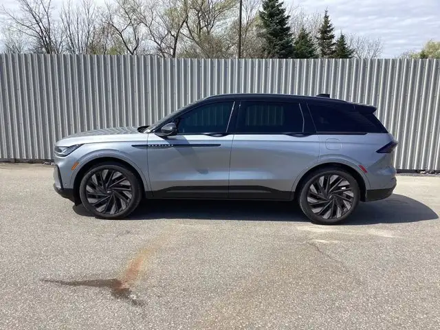 2024 Lincoln Nautilus Reserve AWD | No Accidents | Leather - Photo 2