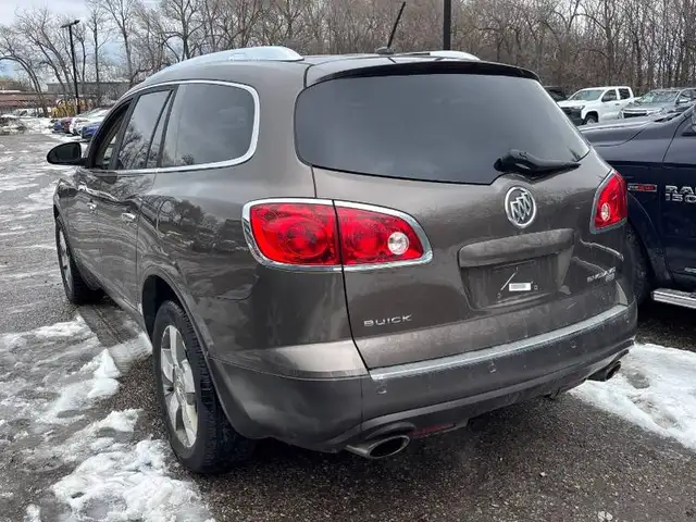 2010 BUICK ENCLAVE CXL W/2XL | AWD | 7 PSGR | CLEAN CARFAX | AS - Photo 5