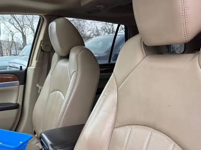 2010 BUICK ENCLAVE CXL W/2XL | AWD | 7 PSGR | CLEAN CARFAX | AS - Photo 8