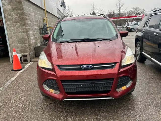 2014 FORD ESCAPE SE | CLEAN CARFAX | MINT CONDITION - Photo 4