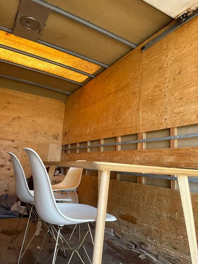 Beautiful IKEA Table & Chairs & FREE DELIVERY - Photo 3