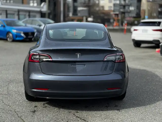 2022 TESLA MODEL 3 - Photo 3