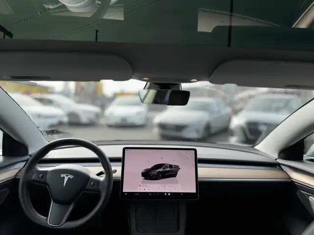 2022 TESLA MODEL 3 - Photo 4