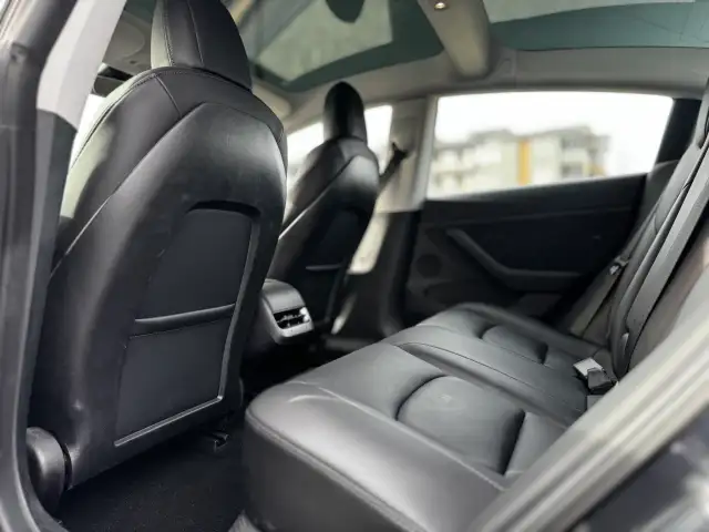 2022 TESLA MODEL 3 - Photo 6