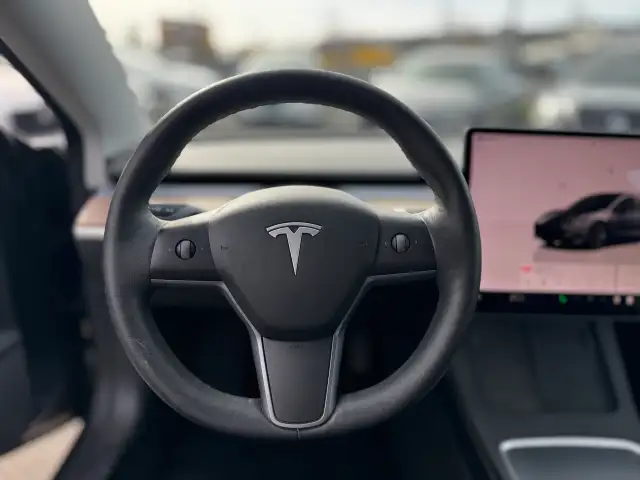2022 TESLA MODEL 3 - Photo 9