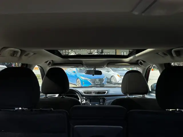 2016 NISSAN ROGUE - Photo 8