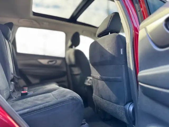 2016 NISSAN ROGUE - Photo 9