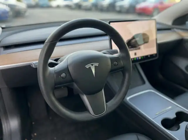 2023 TESLA MODEL 3 - Photo 7