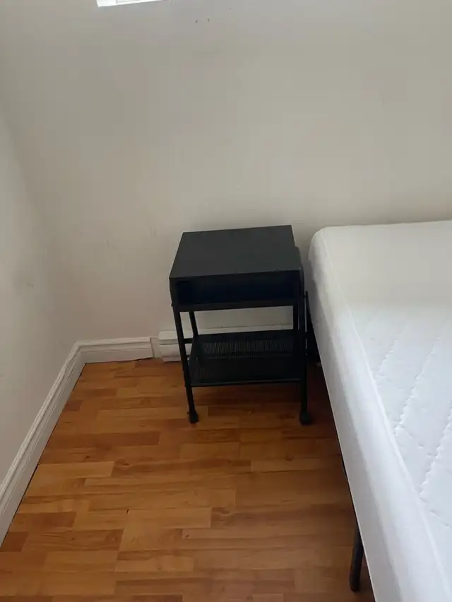 Beautiful Couch & Free Delivery - Photo 3