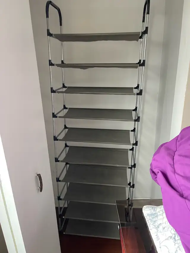 Beautiful Couch & Free Delivery - Photo 6