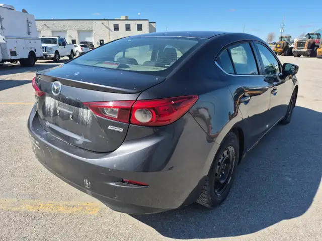 2015 Mazda Mazda3 - Photo 5