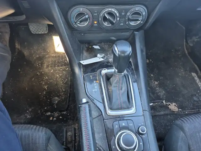 2015 Mazda Mazda3 - Photo 18