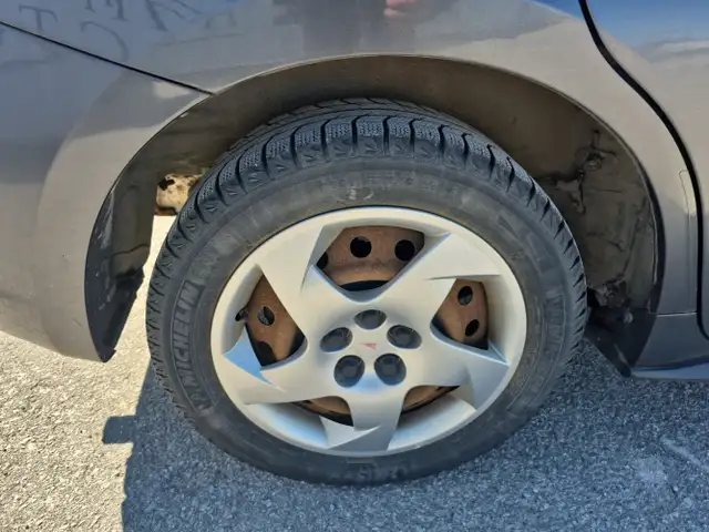 2009 Pontiac Vibe - Photo 24