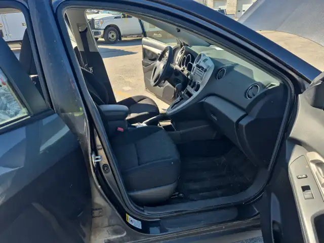 2009 Pontiac Vibe - Photo 26