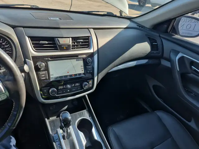 2018 Nissan Altima - Photo 12