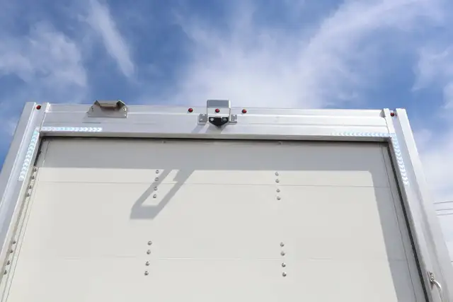 GMC Savana Cargo CUBE 14 PIEDS   DECK / CAMION NEUF / 9 KM / 6.6 - Photo 12