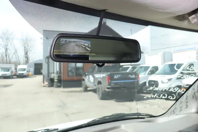 GMC Savana Cargo CUBE 14 PIEDS   DECK / CAMION NEUF / 9 KM / 6.6 - Photo 17