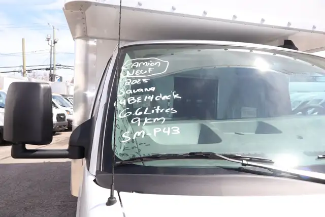 GMC Savana Cargo CUBE 14 PIEDS   DECK / CAMION NEUF / 9 KM / 6.6 - Photo 28