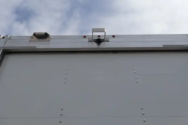 GMC Savana Cargo CUBE 14 PIEDS   DECK 6.6 LITRES / CAMION NEUF / - Photo 9