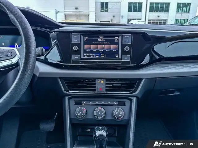 2022 Volkswagen Taos Trendline | VW CERTIFIED | HEATED SEATS - Photo 17