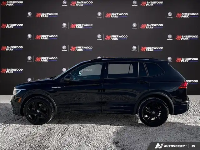 2023 Volkswagen Tiguan Comfortline R-Line Black Edition | VW - Photo 2