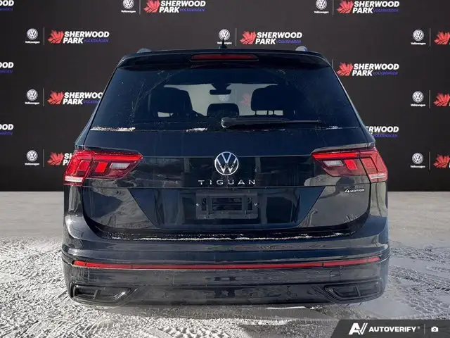 2023 Volkswagen Tiguan Comfortline R-Line Black Edition | VW - Photo 5
