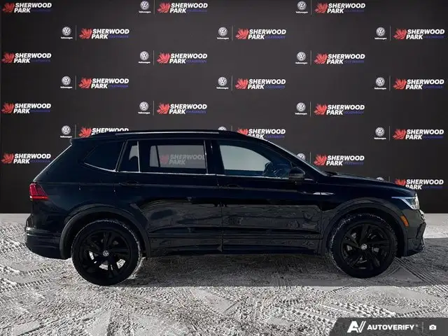 2023 Volkswagen Tiguan Comfortline R-Line Black Edition | VW - Photo 7