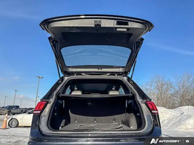 2023 Volkswagen Tiguan Comfortline R-Line Black Edition | VW - Photo 20