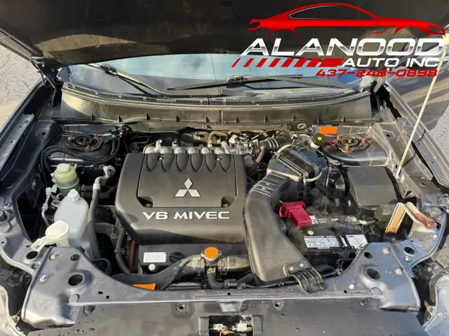 2012 Mitsubishi Outlander 4WD 4dr LS (Certified) - Photo 17