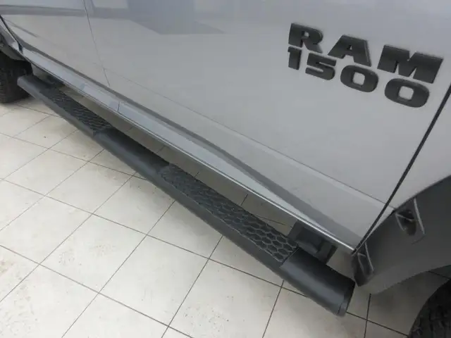 RAM 1500 CLASSIC 2022 WARLOCK CREW-CAB BOITE 5'7' 4X4 HEMI V8 5. - Photo 7