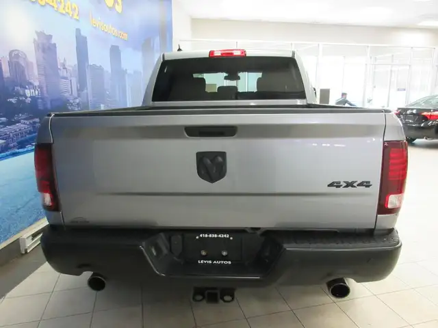 RAM 1500 CLASSIC 2022 WARLOCK CREW-CAB BOITE 5'7' 4X4 HEMI V8 5. - Photo 9