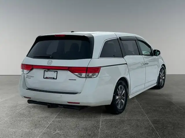 2014 Honda Odyssey Touring / FWD - Photo 7