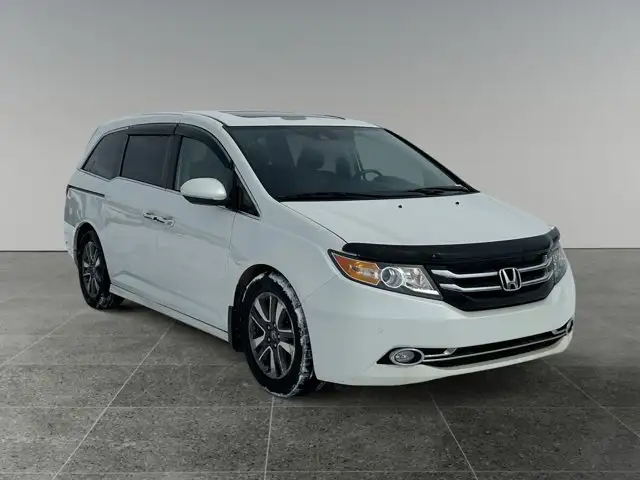 2014 Honda Odyssey Touring / FWD - Photo 9