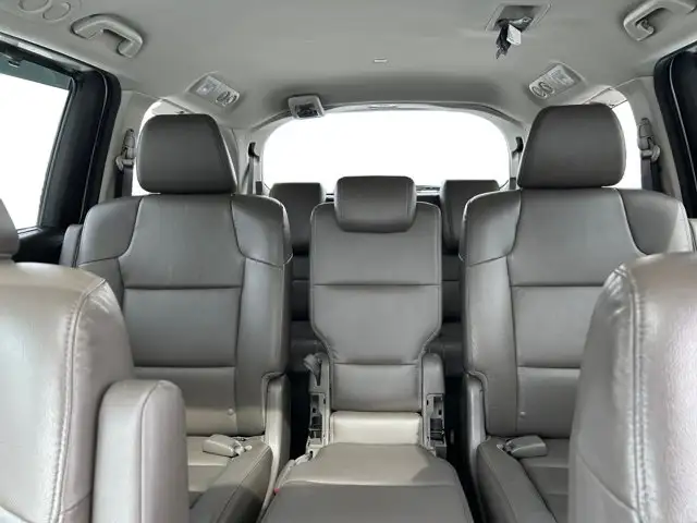 2014 Honda Odyssey Touring / FWD - Photo 20