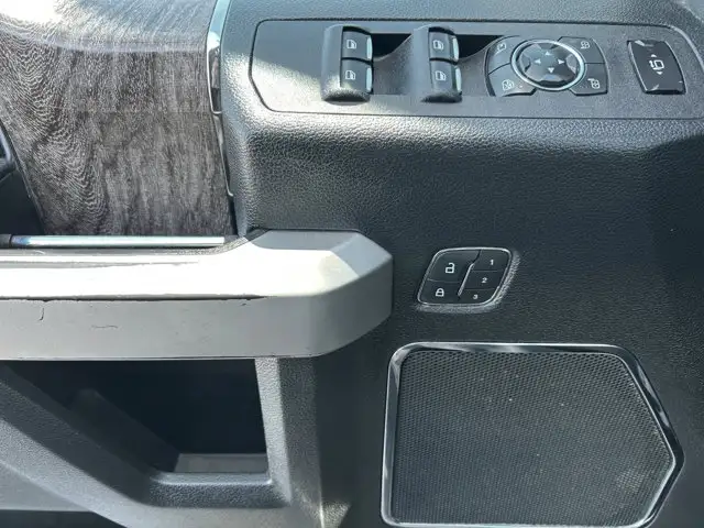 2019 Ford Super Duty F-350 SRW LARIAT /4WD - Photo 16