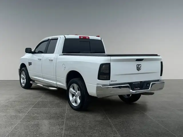 2019 Ram 1500 Classic SLT / 4WD - Photo 4