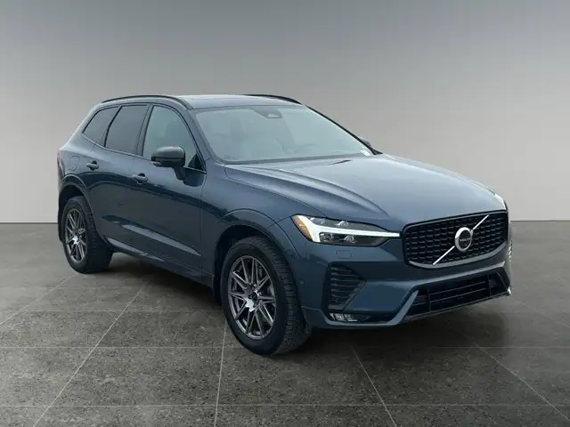 2022 Volvo XC60 R-Design / AWD - Photo 9