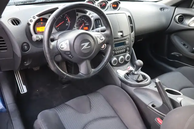 2017 Nissan Z - Photo 9