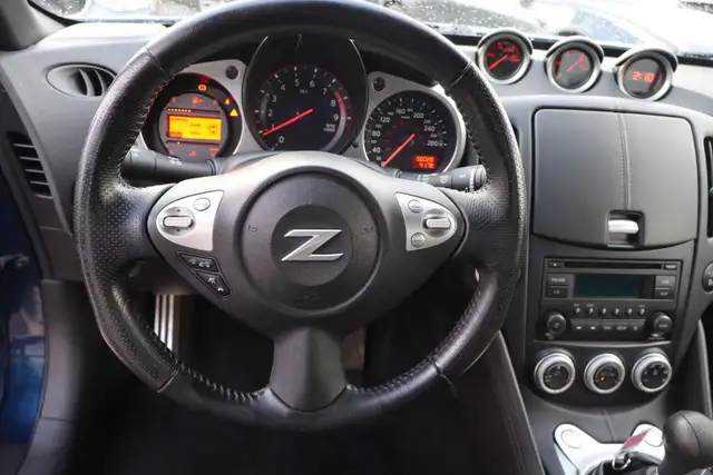 2017 Nissan Z - Photo 10