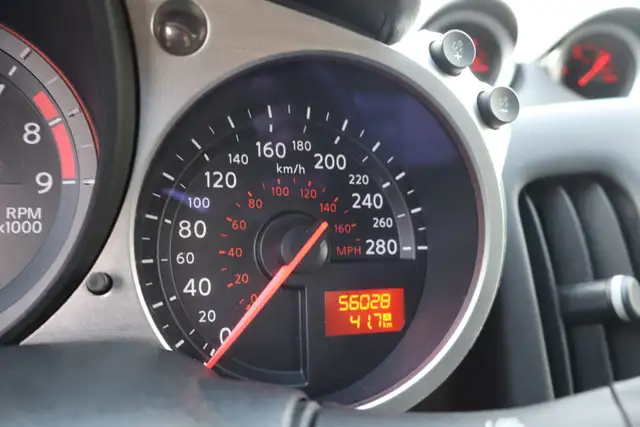 2017 Nissan Z - Photo 14