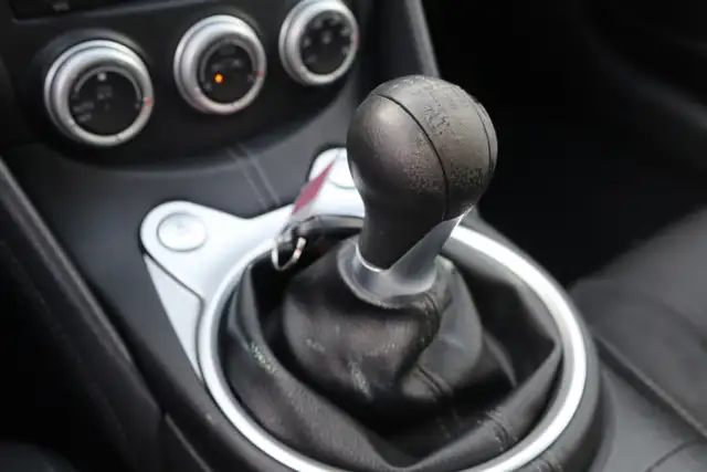 2017 Nissan Z - Photo 16