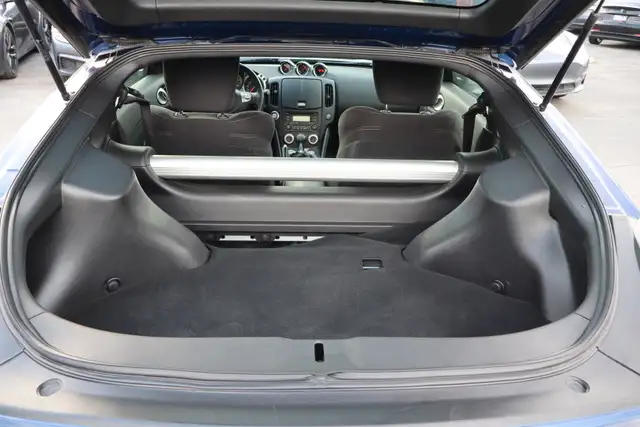 2017 Nissan Z - Photo 19