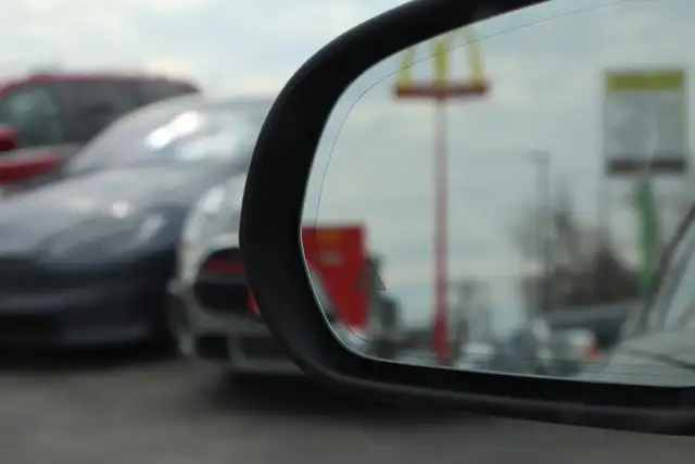 2019 Mercedes-Benz C-Class - Photo 18