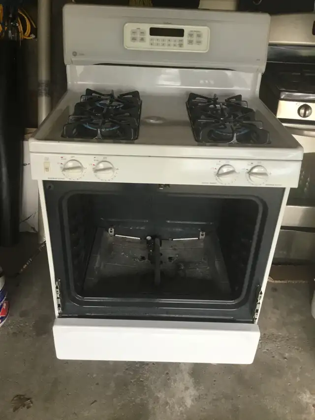 GE XL-44 True Temp 30 Inch Propane Gas Oven $525 - Photo 3